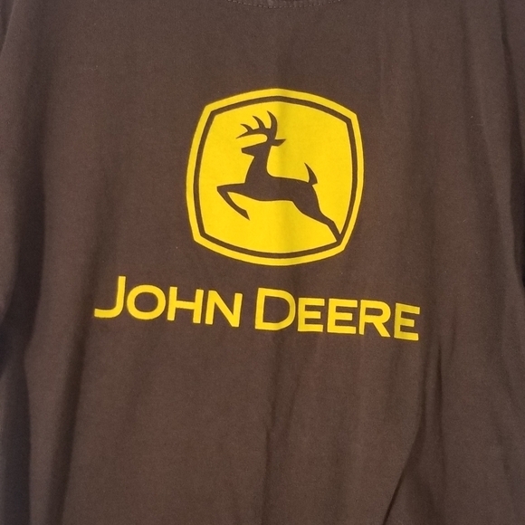 John Deere Long Sleeve Layered Tee. Boys Size 18 XL. Brown with Signature Emblem - Picture 2 of 4
